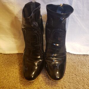 Tory Burch soft patent leather stretch gold logo back zipper Boots 
Sz US 7M